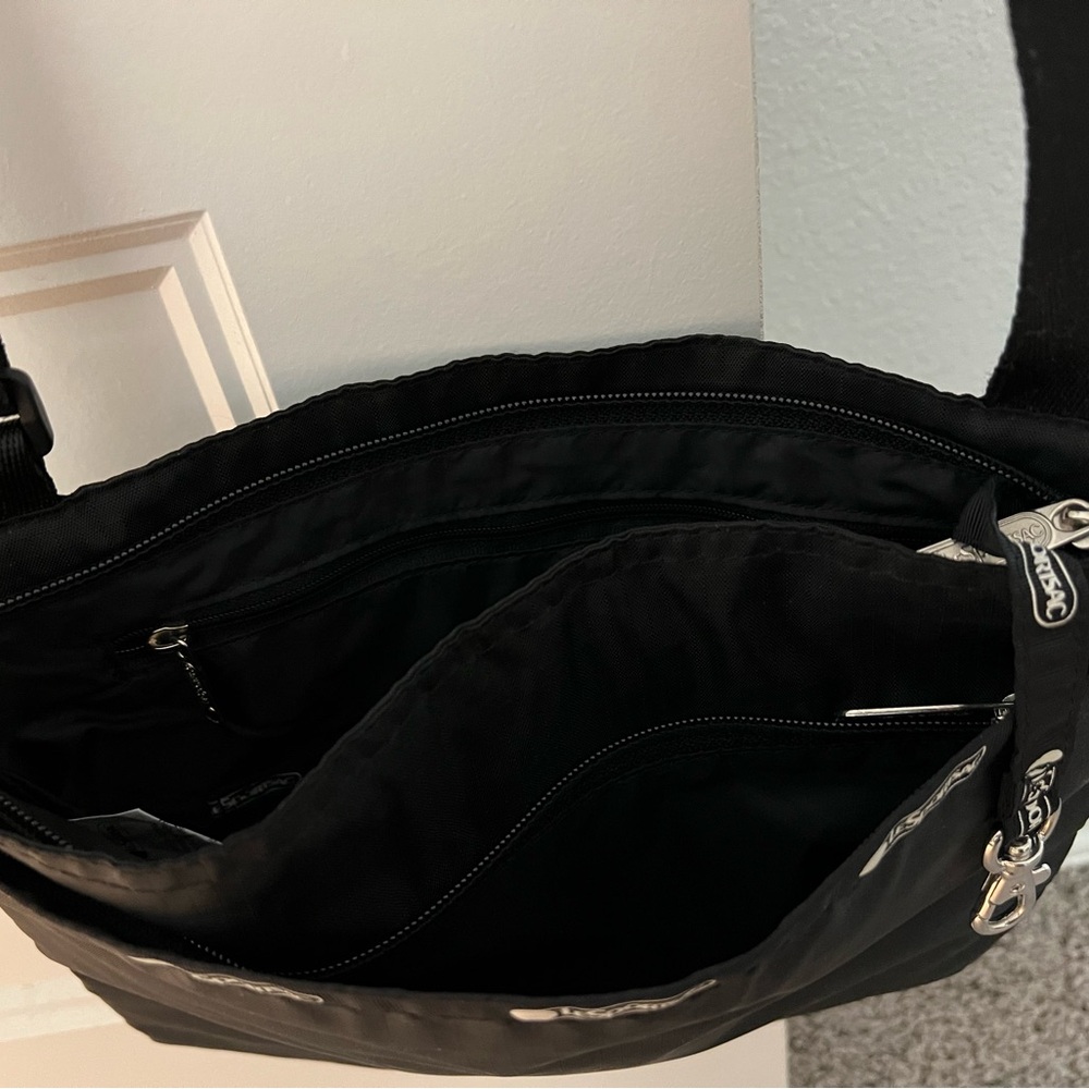 Lesportsac Madison Nylon Crossbody Black Bag - Picture 3 of 11
